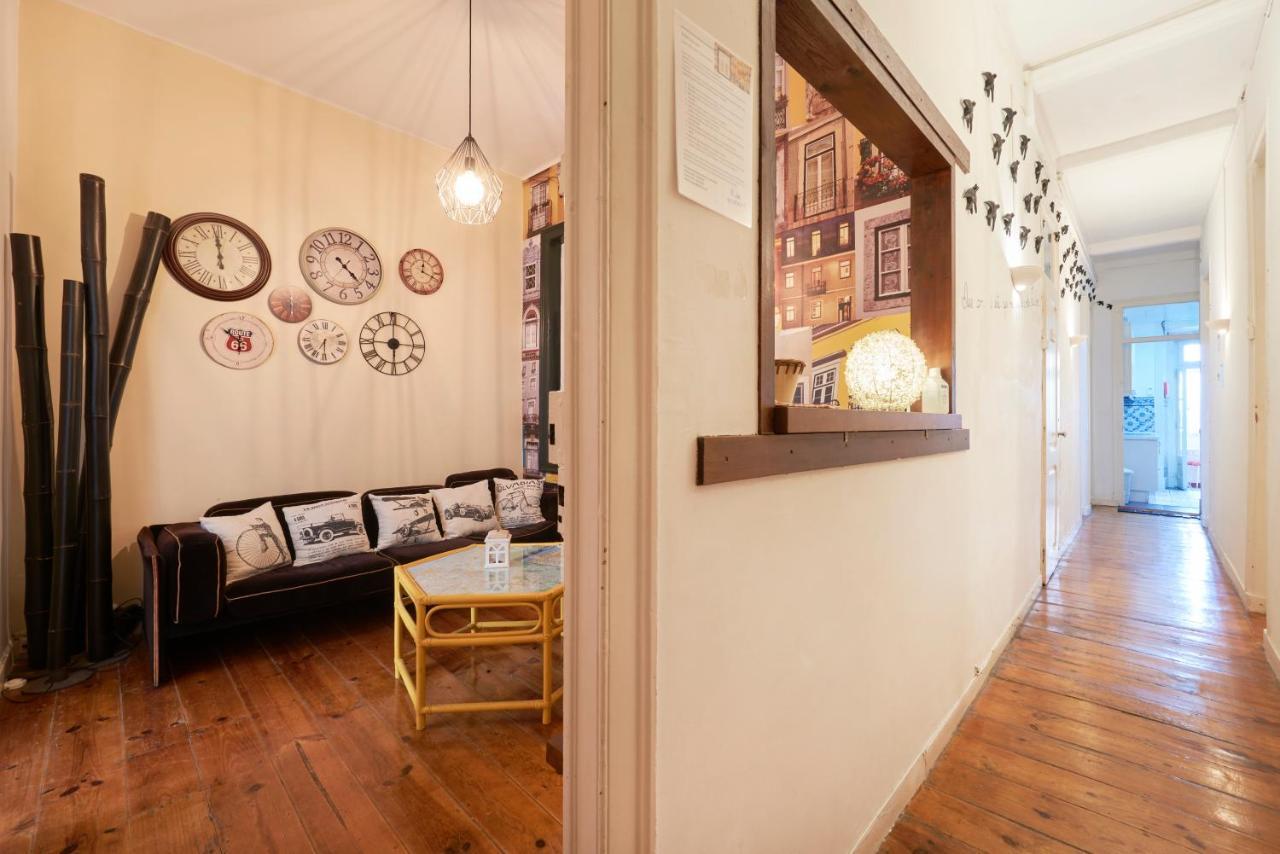Brand New Hostel Anjos Lisbon Exterior photo