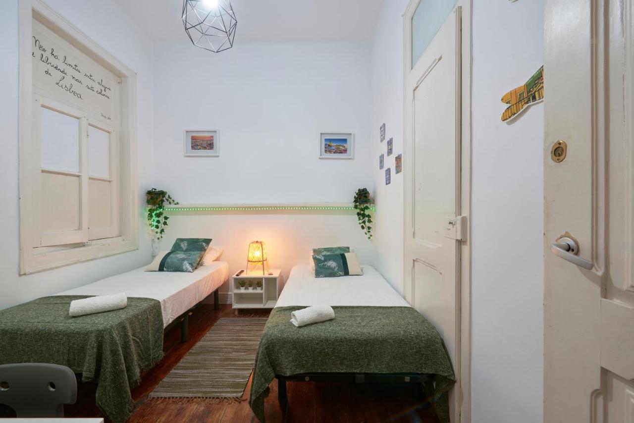 Brand New Hostel Anjos Lisbon Exterior photo