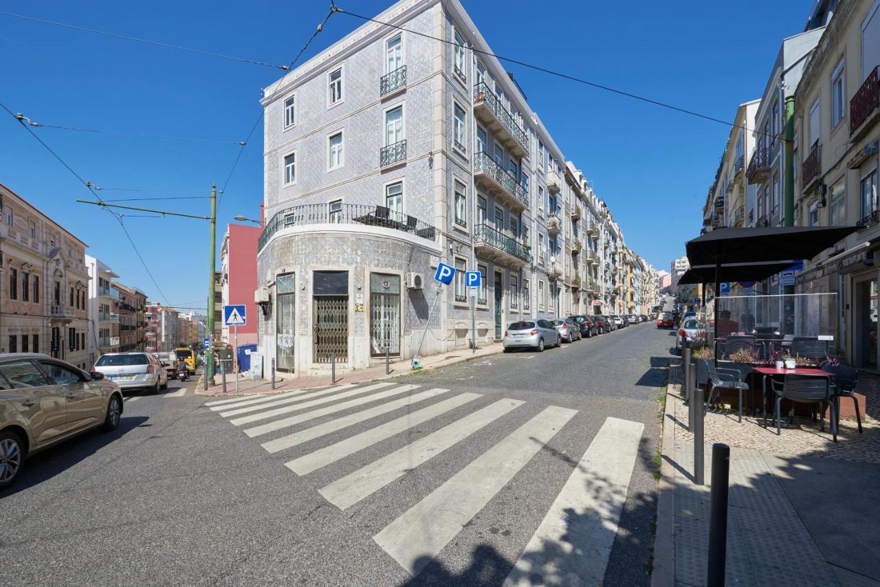 Brand New Hostel Anjos Lisbon Exterior photo