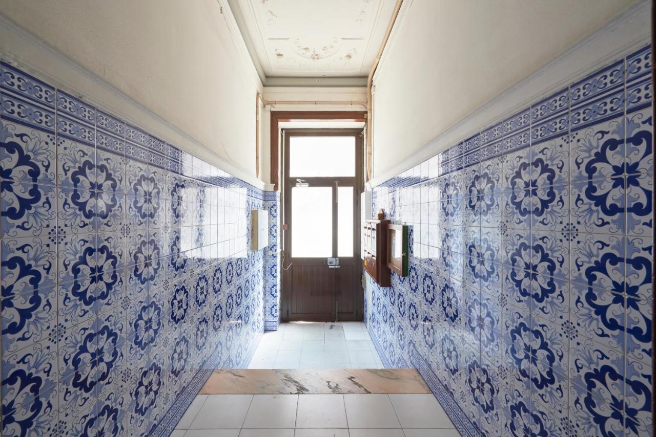 Brand New Hostel Anjos Lisbon Exterior photo