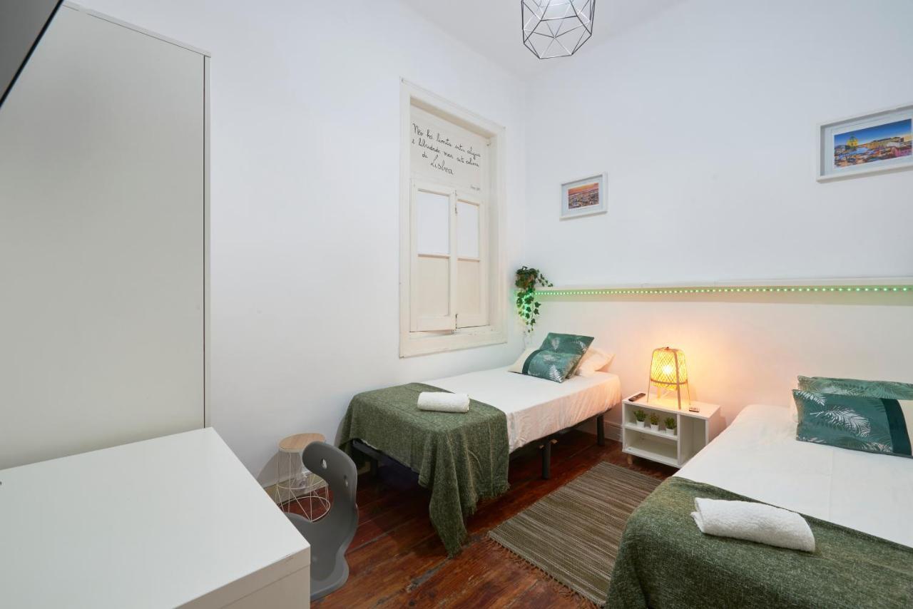 Brand New Hostel Anjos Lisbon Exterior photo