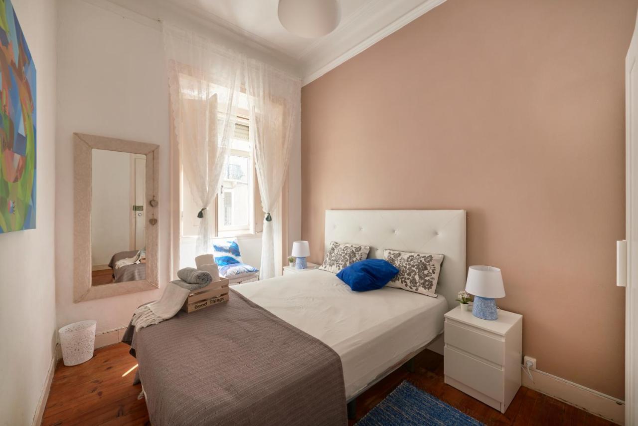 Brand New Hostel Anjos Lisbon Exterior photo