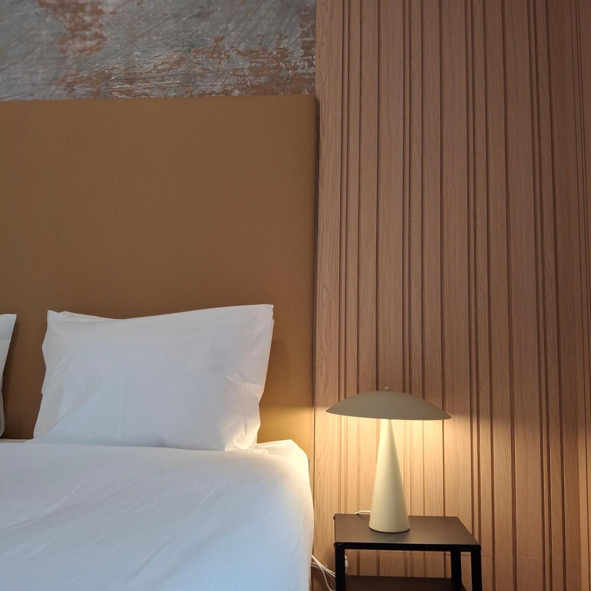 Brand New Hostel Anjos Lisbon Exterior photo
