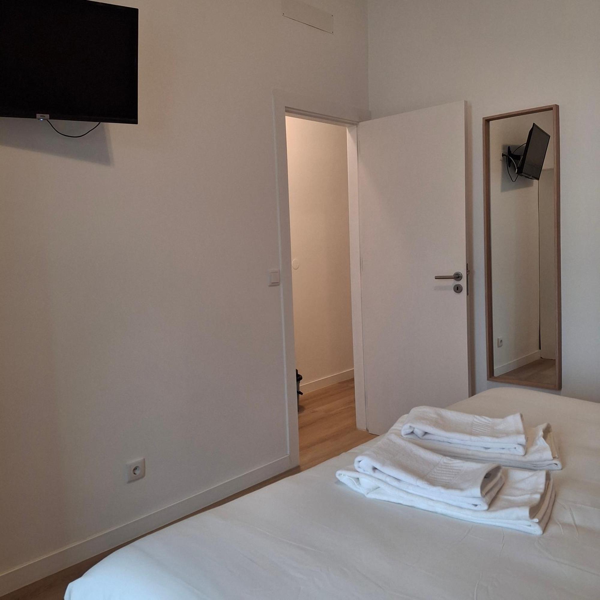Brand New Hostel Anjos Lisbon Exterior photo